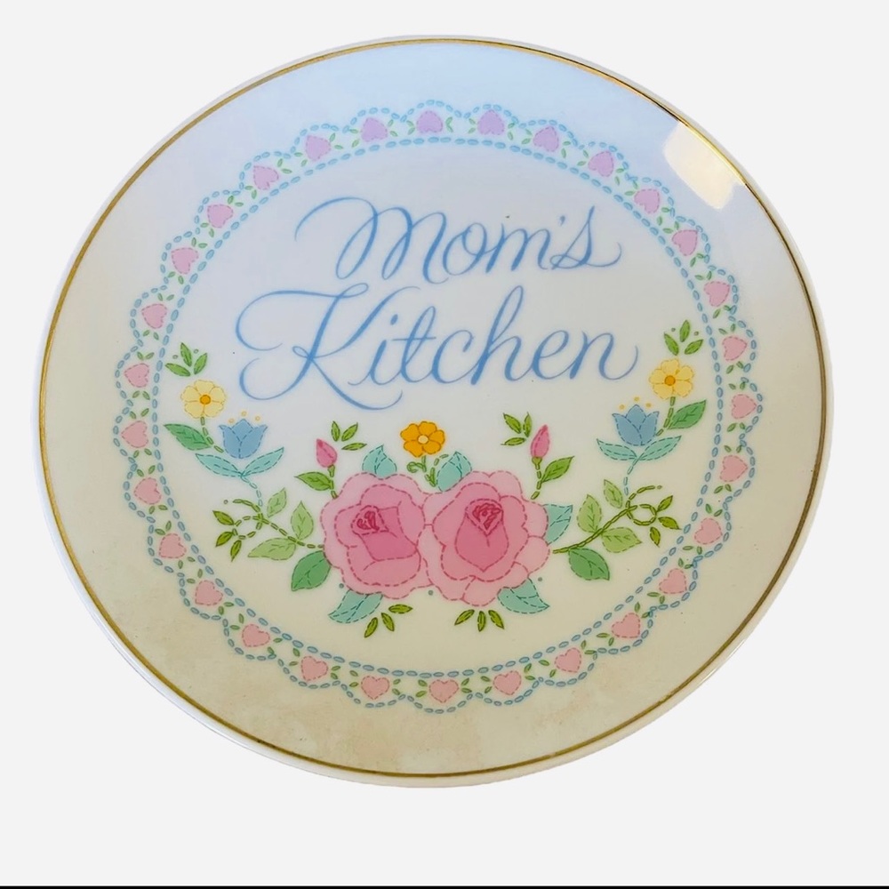 Vintage 1984 Mom's Kitchen Plate